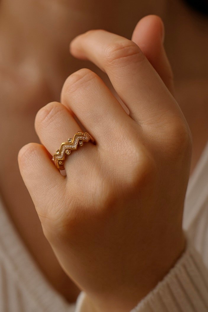 Celeste Six-Stone Ring