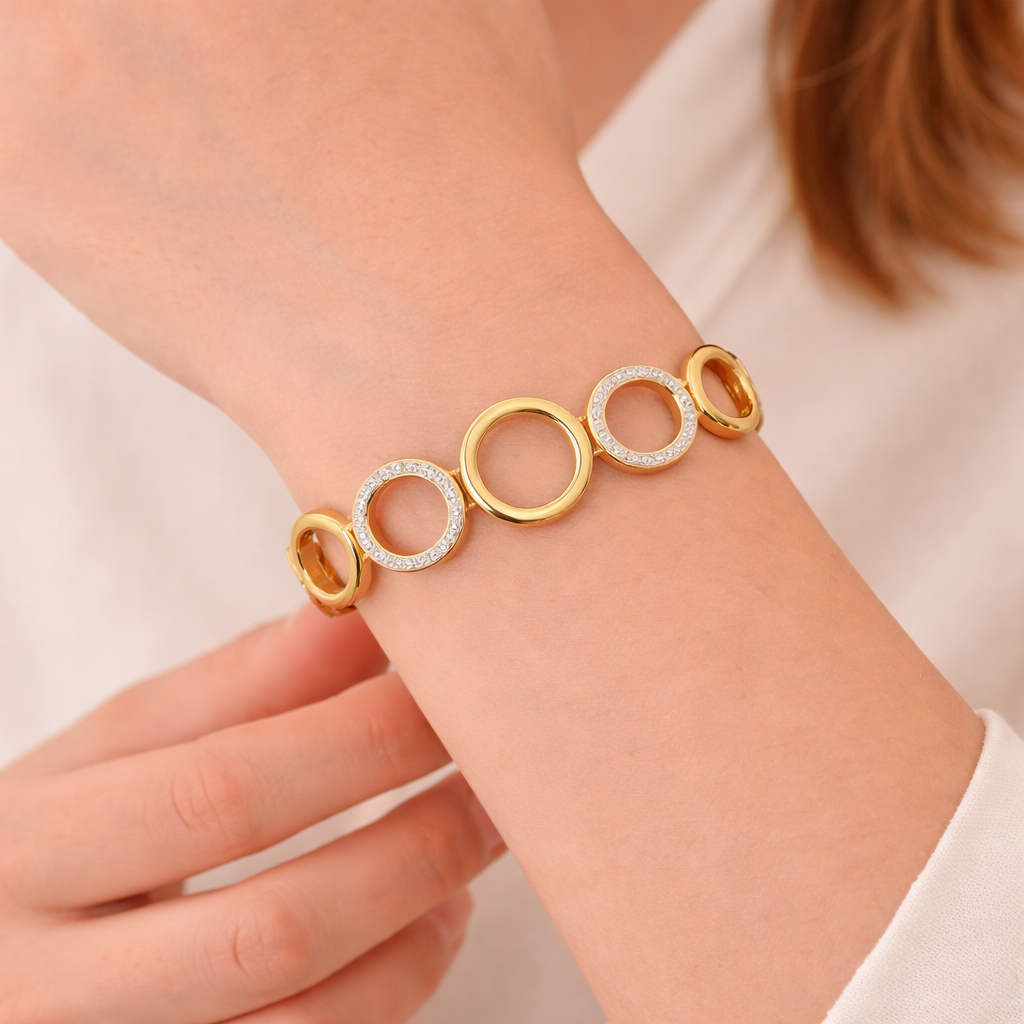 Veloria Circle Bracelet
